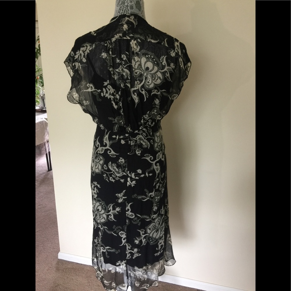 Dress - Picture 6 of 6